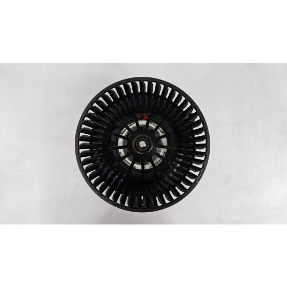 Вентилятор отопителя 72223-YC001