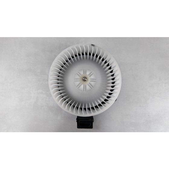 Вентилятор отопителя 87103-42090