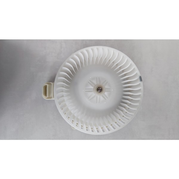 Вентилятор отопителя 87103-60480