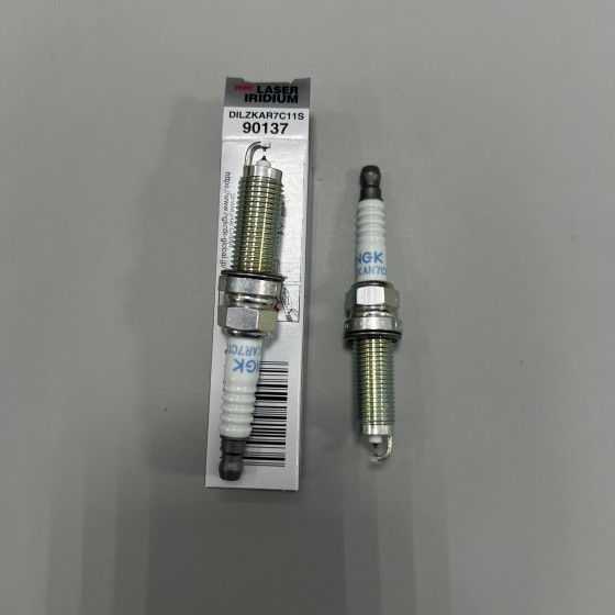 Свеча зажигания NGK DILZKAR7C11S  1шт