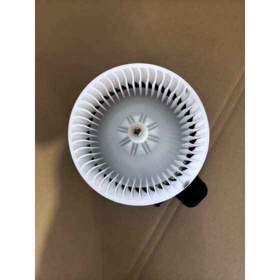 Вентилятор отопителя 87103-02190