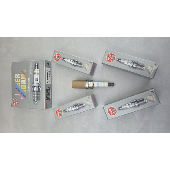 Свеча зажигания NGK IZFR6K11  1шт