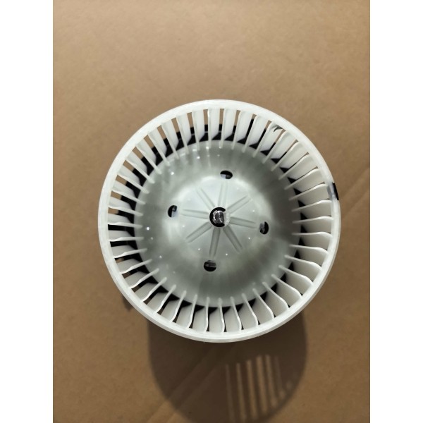 Вентилятор отопителя 7801A502