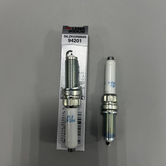Свеча зажигания NGK SILZKGR8B8S  1шт